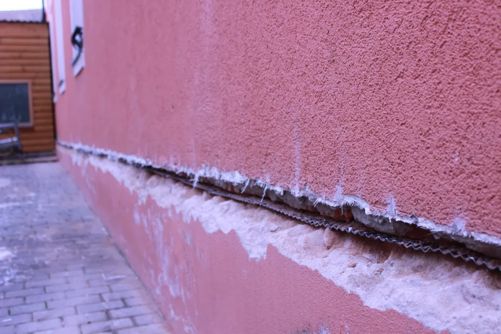 HW wall drying - horizontal barrier